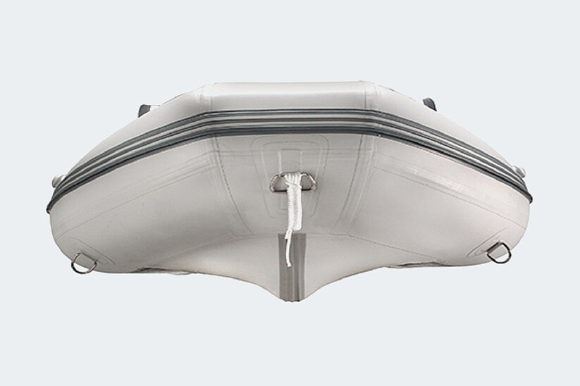 Dieses Bild zeigt unseren Vetus Traveller 200T von vorne.