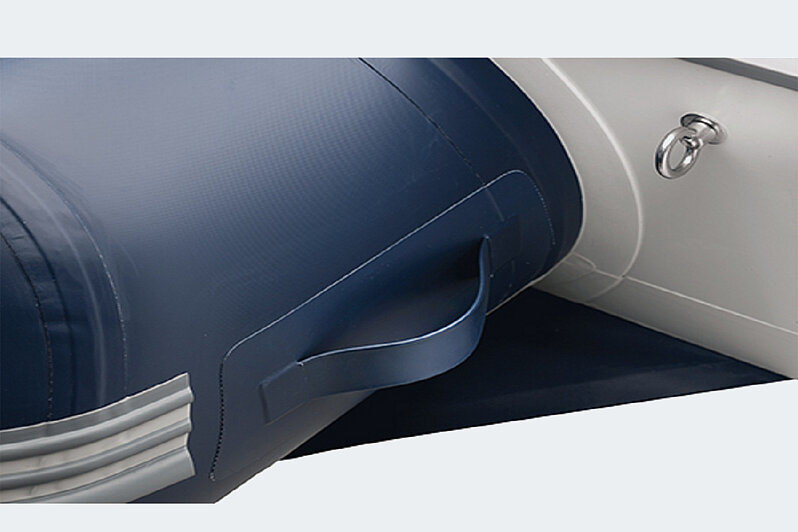 Dieses Bild zeigt unseren Vetus Explorer 330E Griff Blau