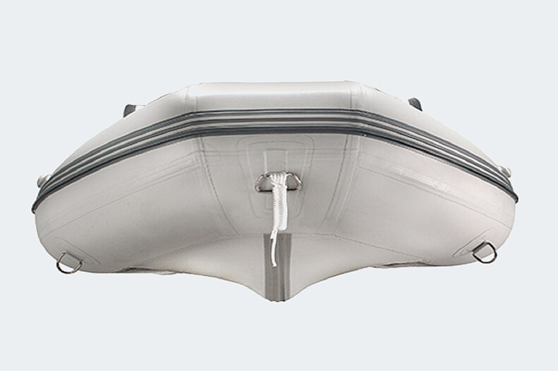 Dieses Bild zeigt unseren Vetus Explorer 300E von vorne.