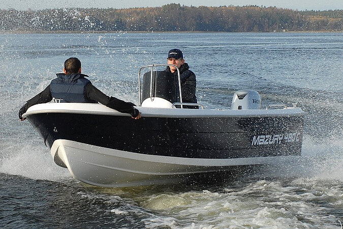 Dieses Bild zeigt unser Motorboot Mazury