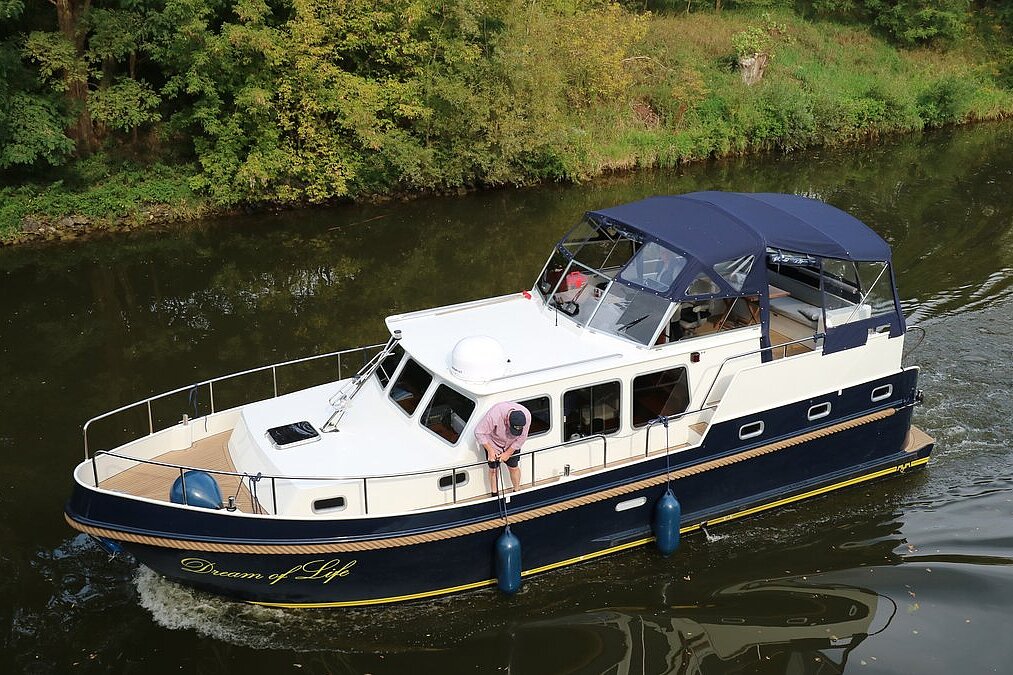 Dieses Bild zeigt unsere Yacht Dream of Life - M-Classic 115 - in Aktion